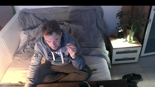 EdelHolz91 online show from 11-21-25, 01:10