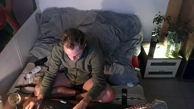 EdelHolz91 online show from 11-28-25, 03:14