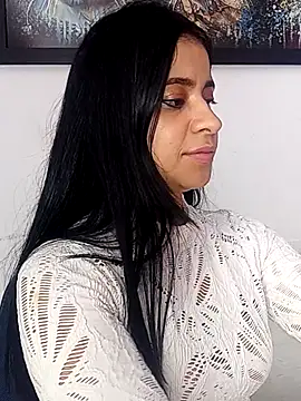 ValerieLove  online show from 11-03-25, 07:48