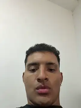 Snapshot of Smith_Fitness chatting on 09-19-25, 02:18 Smith Fitness online show from 09-19-25, 02:18