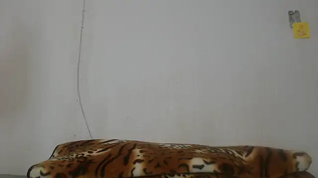 BeautyQueenX22 online show from 06-14-26, 11:45