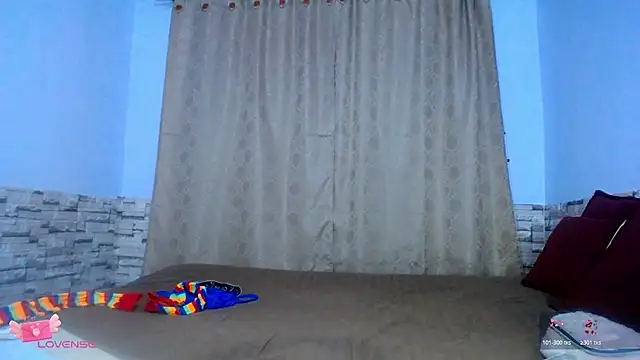 DaraKat18 online show from 11-15-25, 11:10