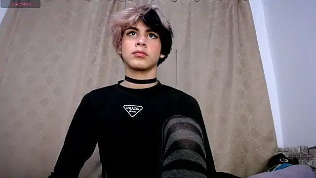 DaraKat18 online show from 04-21-26, 02:51