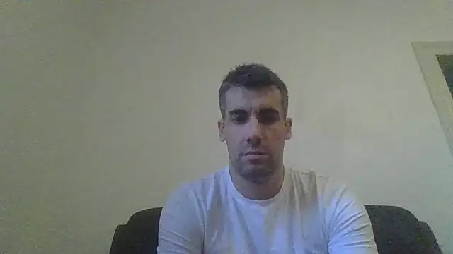 Snapshot of JulioIsHere4you chatting on 10-12-25, 03:22 JulioIsHere4you online show from 10-12-25, 03:22
