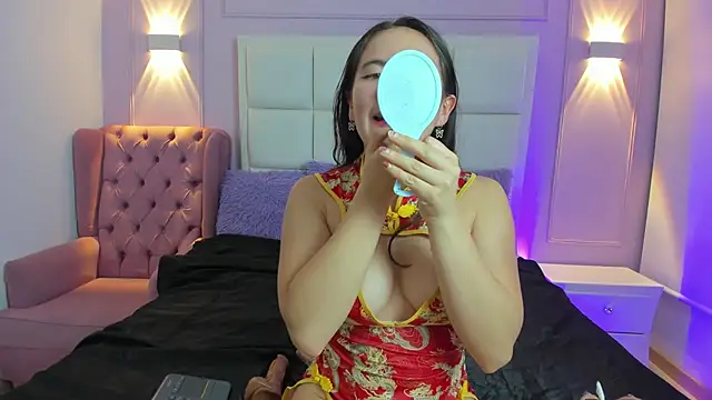 Bella Sumers online show from 03-12-26, 06:36