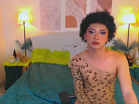 Alluring Carmela online show from 12-01-25, 09:20