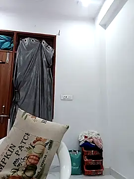 Snapshot of Your-vipasha chatting on 04-26-26, 06:16 Your-vipasha online show from 04-26-26, 06:16