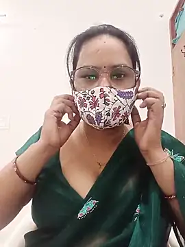 Snapshot of Your-vipasha chatting on 05-20-26, 04:35 Your-vipasha online show from 05-20-26, 04:35