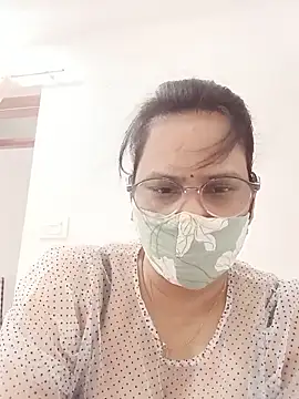 Snapshot of Your-vipasha chatting on 05-22-26, 04:12 Your-vipasha online show from 05-22-26, 04:12