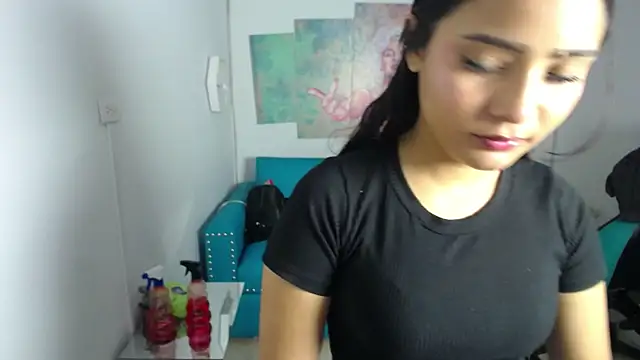 Ariannaa m online show from 11-22-25, 03:27