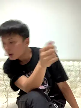 Snapshot of Acuteman chatting on 09-23-25, 01:03 Acuteman online show from 09-23-25, 01:03