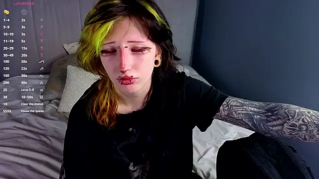 KandraCruser online show from 11-21-25, 08:07