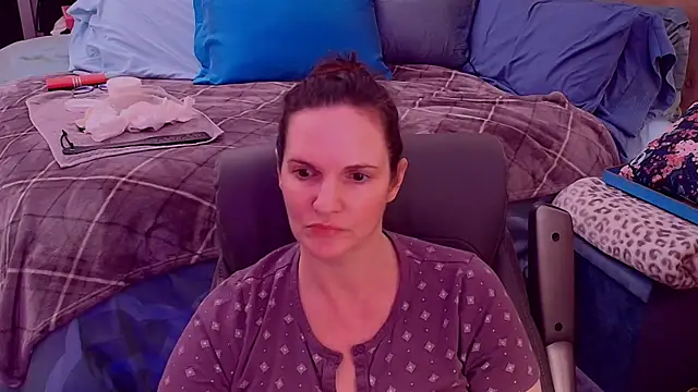 ninajaymes online show from 12-20-25, 01:34