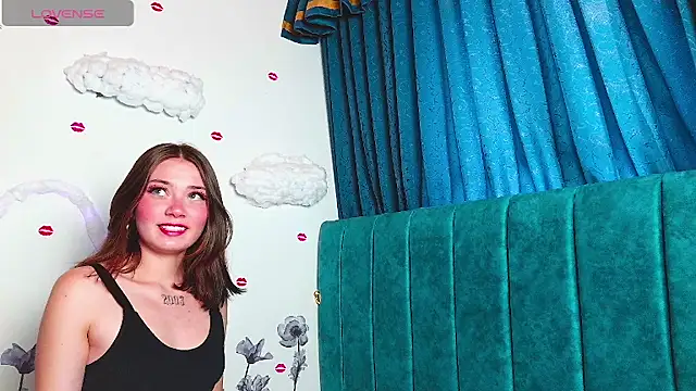 MilaFyre online show from 09-18-25, 04:42