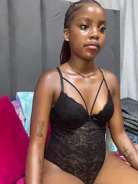 Littlebunny33 online show from 04-15-26, 11:16