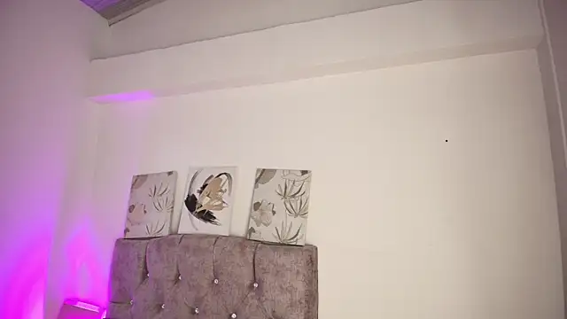 Dulce Bella  online show from 02-12-26, 03:45