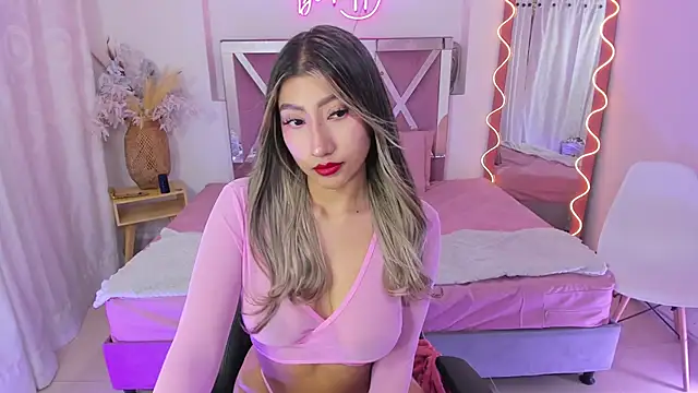 Kenndal tay online show from 11-17-25, 07:19