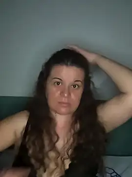 Snapshot of PerleRaree chatting on 04-25-26, 10:18 PerleRaree online show from 04-25-26, 10:18