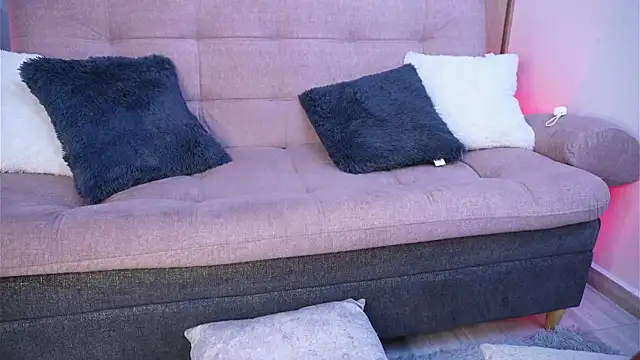 SophiieCumsx online show from 04-21-26, 03:13