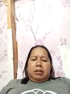 Snapshot of Babyangel6910 chatting on 10-31-25, 01:45 Babyangel6910 online show from 10-31-25, 01:45