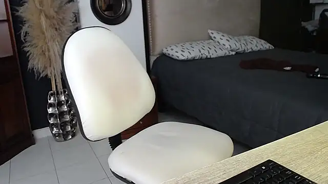 sheryl jones online show from 04-14-26, 01:06