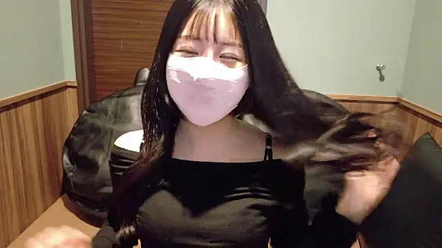 Ema-- online show from 11-10-25, 10:14