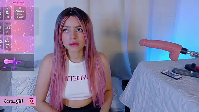 LaraGiil online show from 09-11-25, 12:38