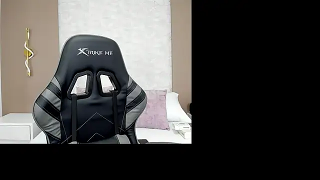 Snapshot of alanapark07 chatting on 09-16-25, 12:17 alanapark07 online show from 09-16-25, 12:17