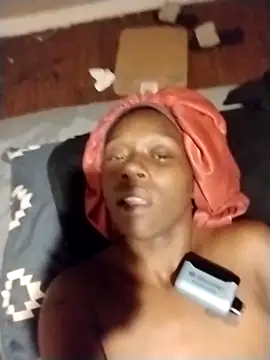 Snapshot of nawtyzaddie chatting on 11-17-25, 12:38 nawtyzaddie online show from 11-17-25, 12:38