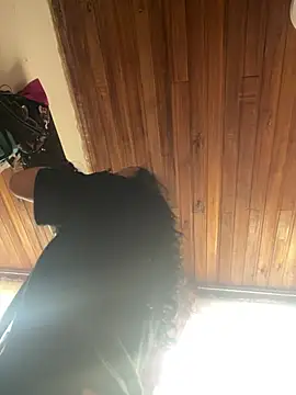 XBODTRIIPX online show from 03-19-26, 05:17