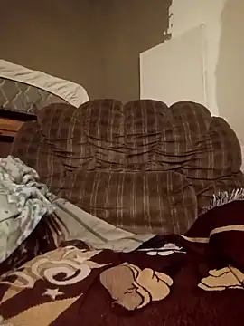 Snapshot of Mrluckstick chatting on 05-13-26, 09:17 Mrluckstick online show from 05-13-26, 09:17
