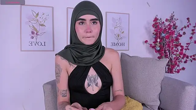 Snapshot of seraphine_arabic chatting on 07-22-26, 05:38 seraphine arabic online show from 07-22-26, 05:38
