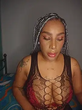 Queen Amara online show from 06-04-26, 04:18