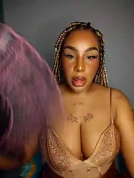 Queen Amara online show from 08-01-26, 04:34