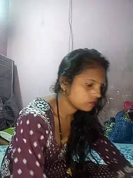 Snapshot of Komal-Rajput chatting on 02-16-26, 08:43 Komal-Rajput online show from 02-16-26, 08:43