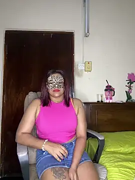 SLNatasha online show from 12-19-25, 03:24