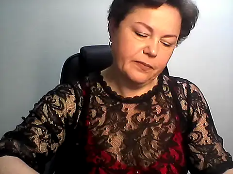 Snapshot of EllaLove2277 chatting on 11-11-25, 04:23 EllaLove2277 online show from 11-11-25, 04:23