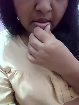 bitch-horny online show from 10-09-25, 03:10