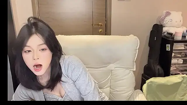 Koi-00 online show from 01-14-26, 06:35