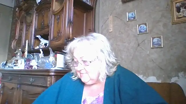 Lala-Love56 online show from 09-15-25, 10:04