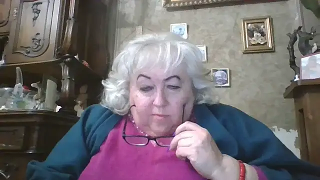 Lala-Love56 online show from 10-28-25, 07:16