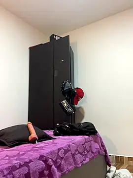 0anonimo bottom1 online show from 09-29-25, 07:40