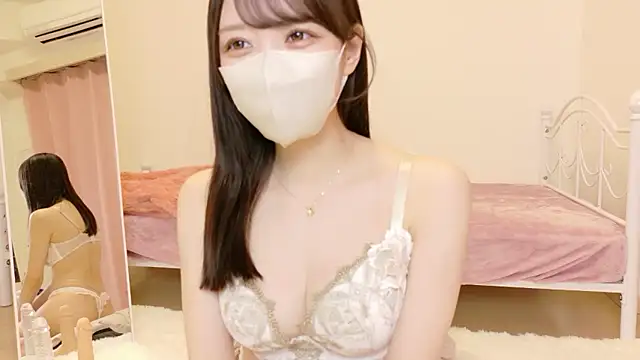 Snapshot of roachan_ chatting on 01-06-26, 01:26 roachan online show from 01-06-26, 01:26