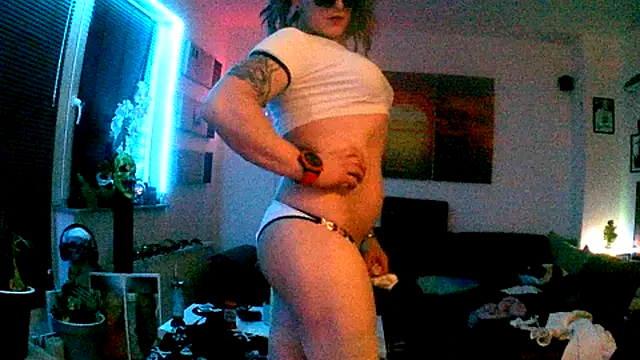 hellgirl1980 online show from 12-01-25, 06:24