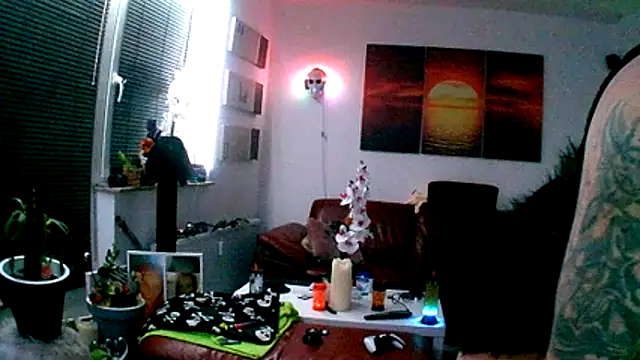 hellgirl1980 online show from 12-04-25, 01:26