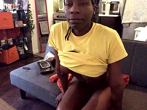 littyleesh1 online show from 01-16-26, 02:32