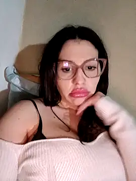 Snapshot of onlylucisfer chatting on 09-28-25, 07:03 onlylucisfer online show from 09-28-25, 07:03