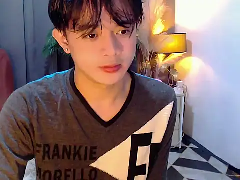 NautyBoyBrazeen 143 online show from 05-27-26, 02:14