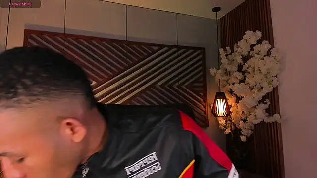 B Wild online show from 11-06-25, 03:29