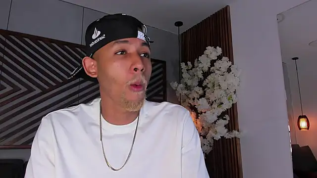 B Wild online show from 12-04-25, 03:05